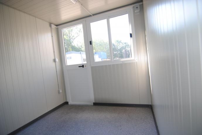 Combi container 6X2,4 m.
