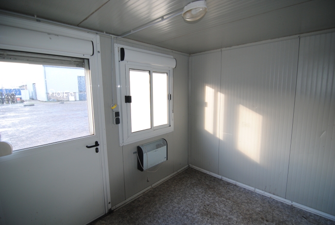 Begin 2026 vrij voor verkoop unit 3x2,4m. HS-1011