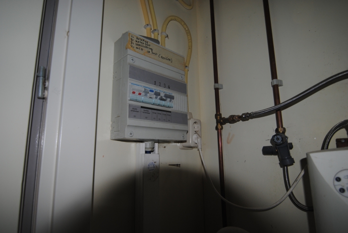 Sanitaire unit ca. 4x3m. HS-1092