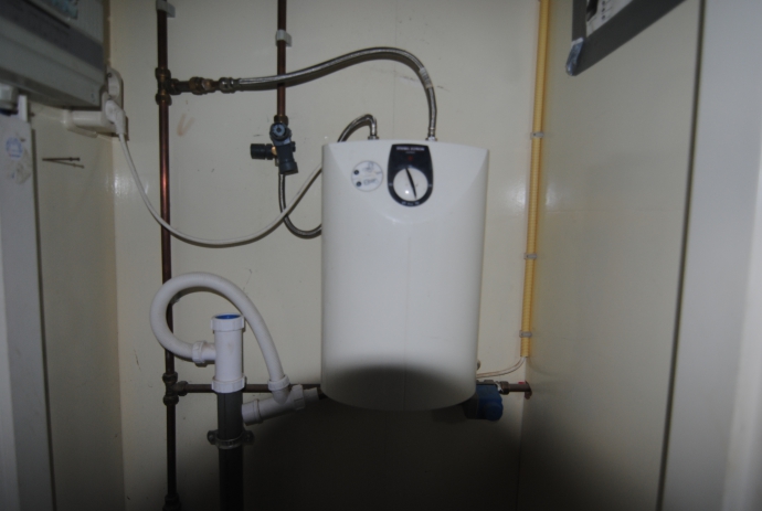 Sanitaire unit ca. 4x3m. HS-1092