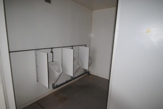 Sanitaire unit ca. 4x3m. HS-1092