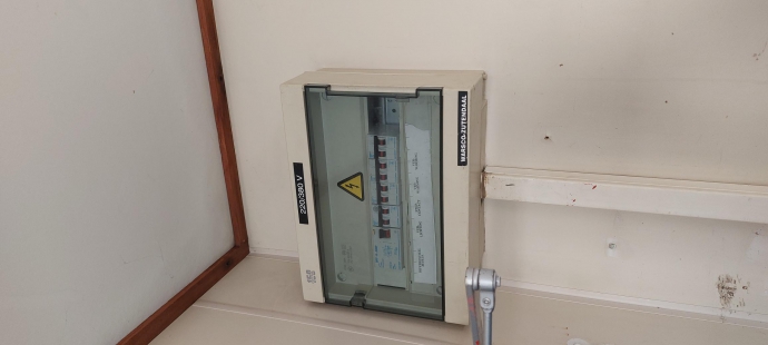 Unit 6x3m. met elektrische rolluiken HS-1310