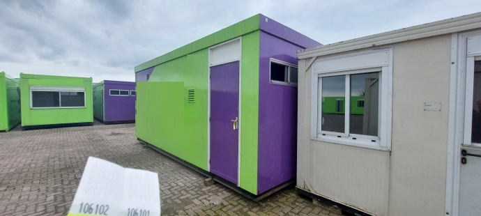 SANITAIRE UNIT 3 URINOIRS,2 TOILETTEN, WASBAKKEN HS-1387