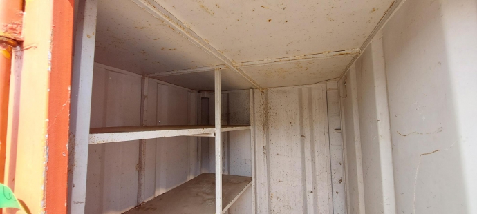 Container 8ft. met ingebouwde degelijke stelling HS-1402