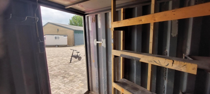 8ft. opslagcontainer stalen vloer HS-1414