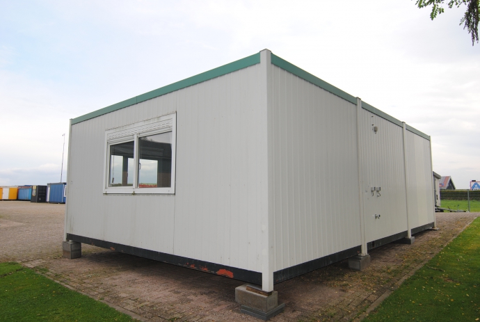 3-delig gebouw 6x9m. HS-1415