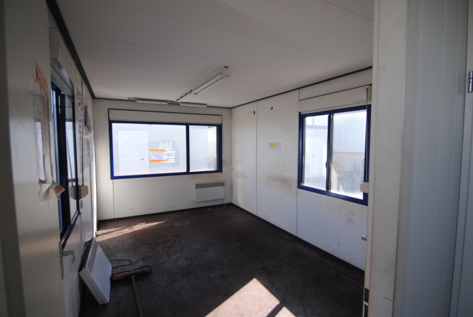 Unit 10x3 pantry en toilet HS-1510