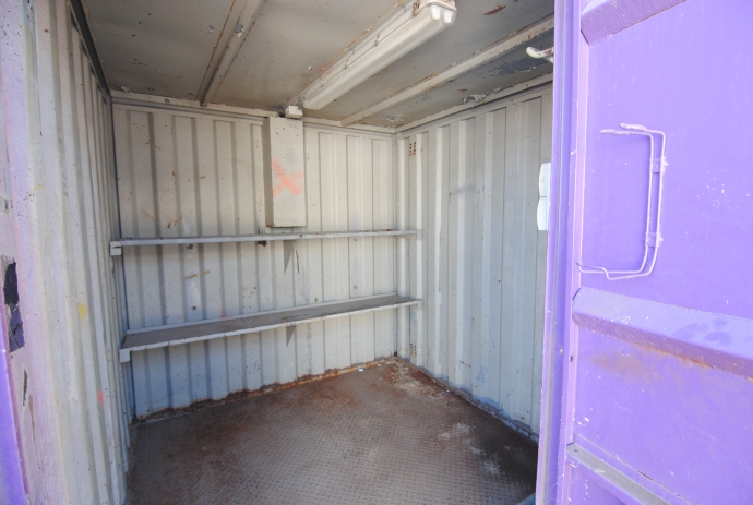 8ft container met stelling HS-1536