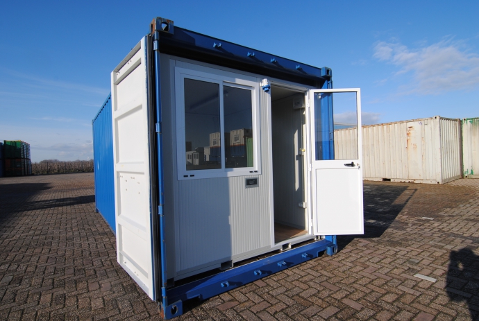 Combi container 6X2,4 m.