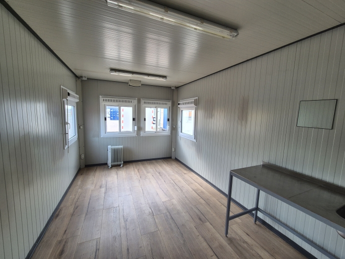 Unit met toilet en pantry 6x3m. TS-203
