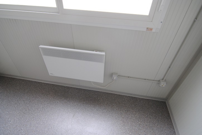 JONG GEBRUIKT units 6x3m. leeg ! Ref. HS-951-952
