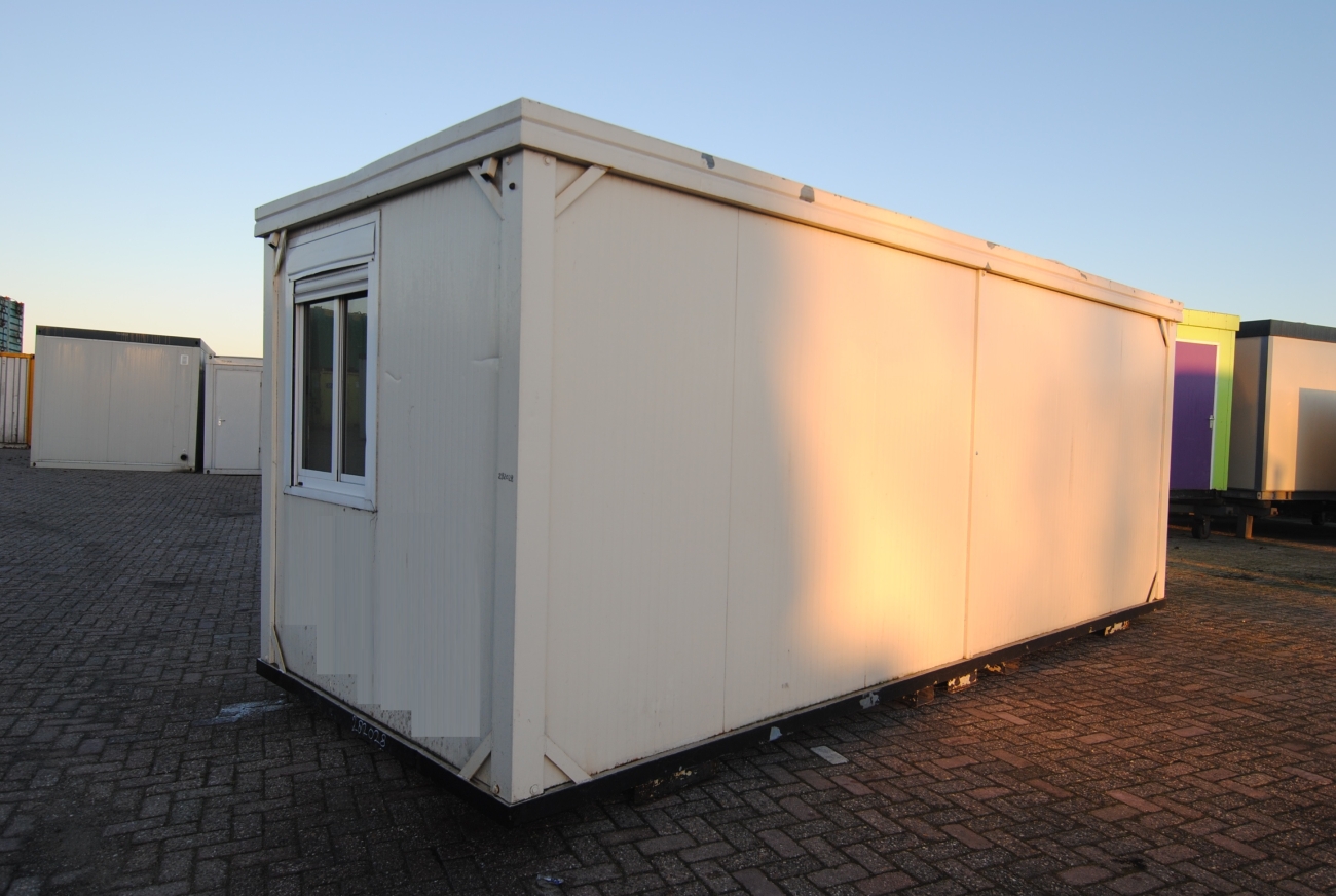 Begin 2026 vrij voor verkoop unit 6x2,4m. HS-1045