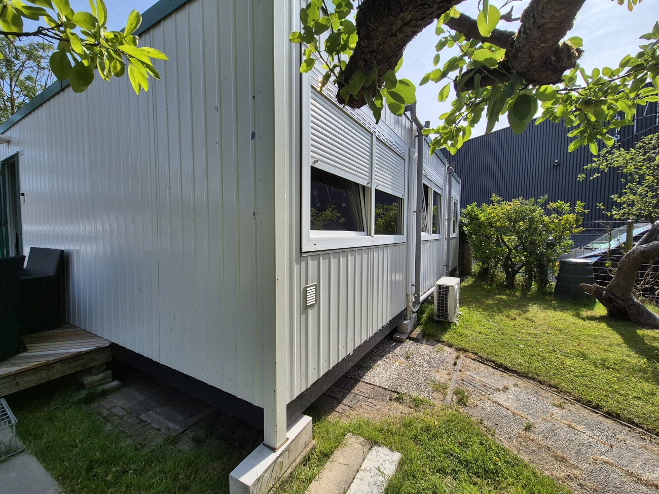 Zeer nette noodwoning van 6 x 9 meter – instapklaar en compleet uitgerust HS-1531