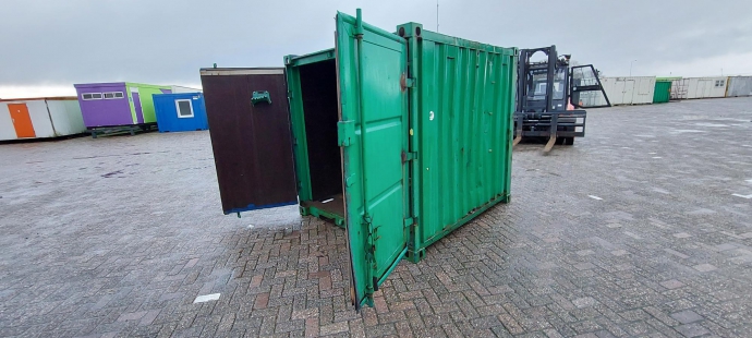 Container gesoleerd met elektrische installatie HS-1339