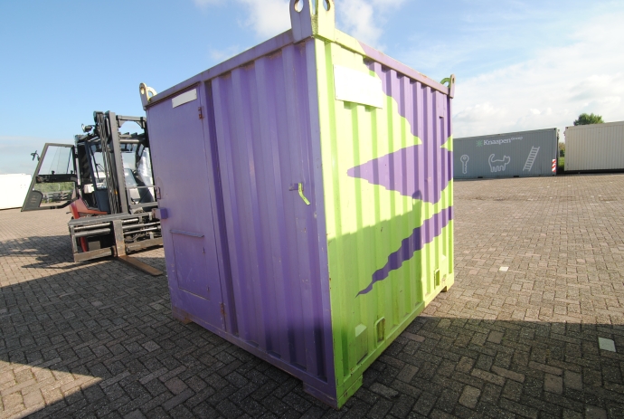 8ft container met stelling HS-1536